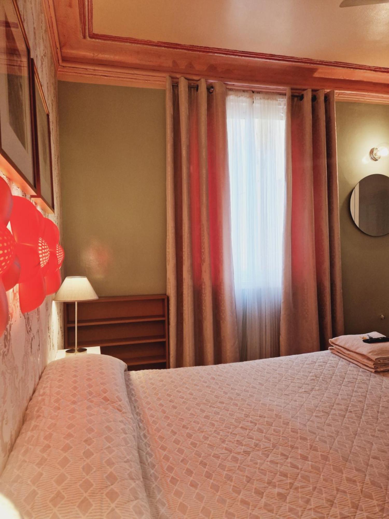Casa de Huespedes Dolce Vita Madrid Esterno foto